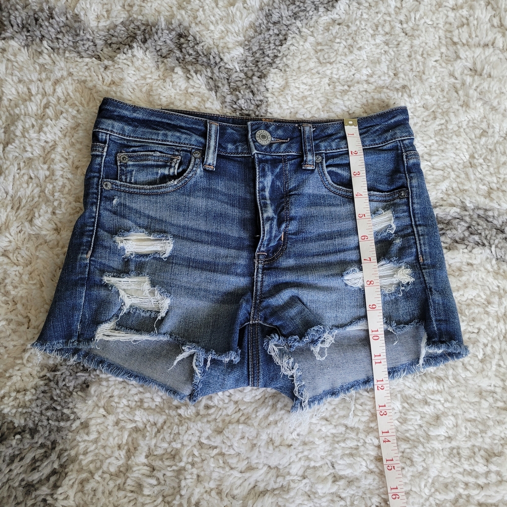 Distressed Denim Jean Shorts | Size 4 | American Eagle Outfitters - Picture 4 of 6